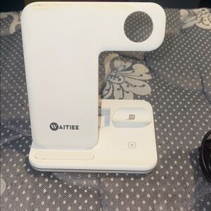 WAITIEE White Charging Stand